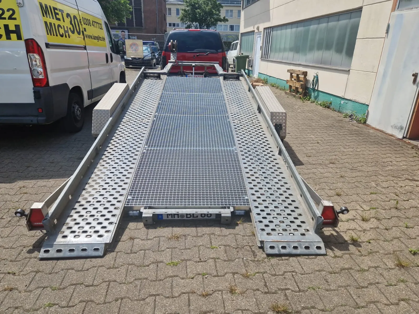 Anhänger bei Langlitz in Mülheim an der Ruhr