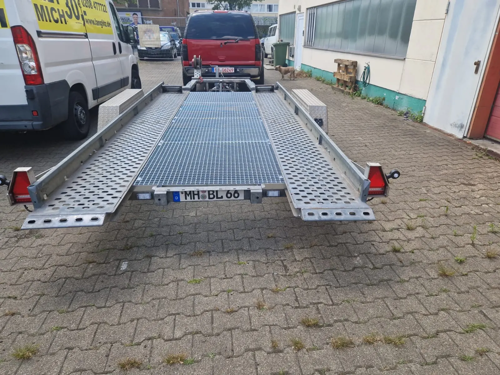 Anhänger bei Langlitz in Mülheim an der Ruhr
